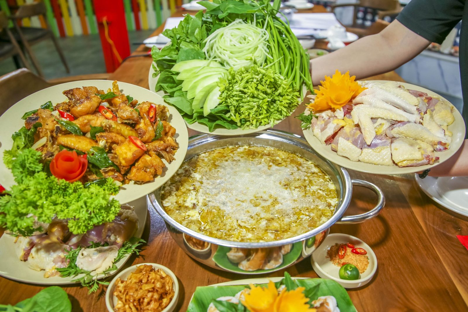 Hướng Dẫn Nấu Lẩu Riêu Cua Đồng Gà Ri Thơm Ngon Bổ Dưỡng