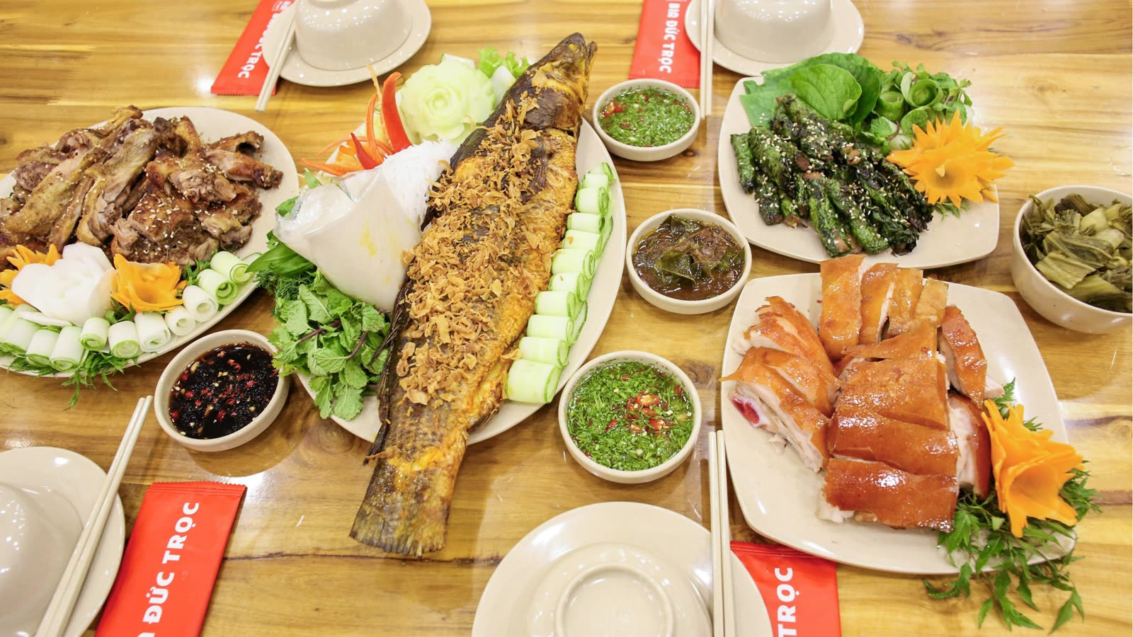 Thưởng thức BIA HƠI HÀ NỘI đánh bay cái nóng ngày hè cùng ƯU ĐÃI mát lạnh